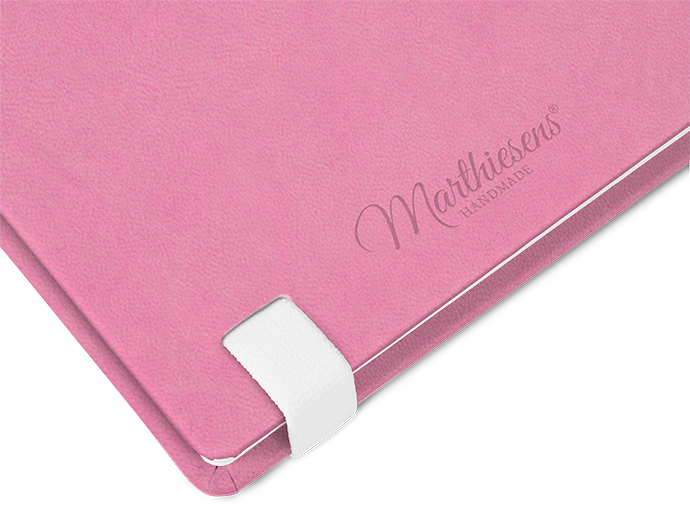 "Wild Strawberry" - DIN A5 mit deinem Umschlagdesign